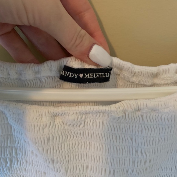 BRANDY MELVILLE - White Top - Picture 5 of 5